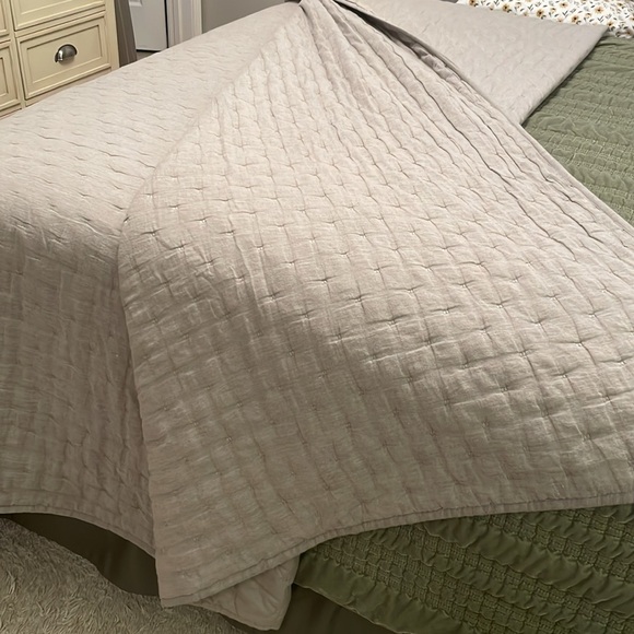 Like New Hotel Collection Eclipse Quilted Coverlet Blanket Bedspread Full Queen - Picture 14 of 17